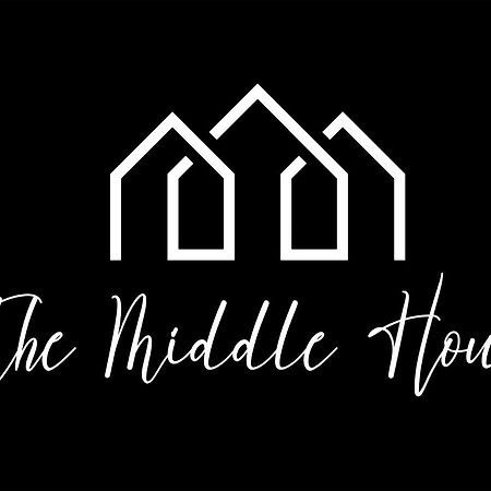 The Middle House Apartment Сату Маре Екстериор снимка