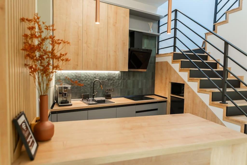 The Middle House Apartment Сату Маре Екстериор снимка